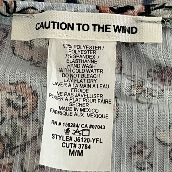 NWOT Blue Floral Summer Dress by Caution to the Wind Size Medium - Picture 7 of 7